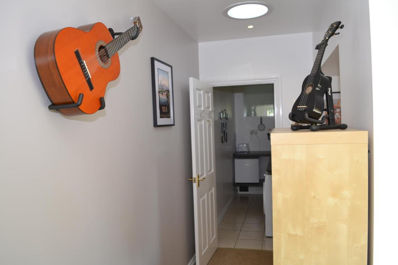 Beautiful Studio In Ели Екстериор снимка